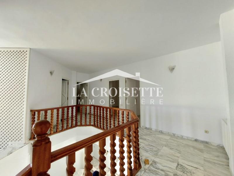 Villa S+6 à La Marsa
